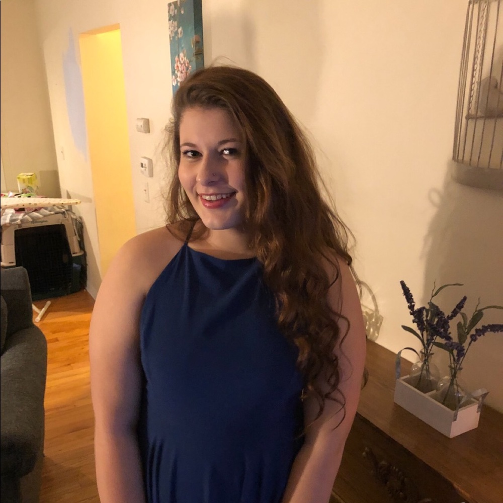 Meet your Posher, Emily